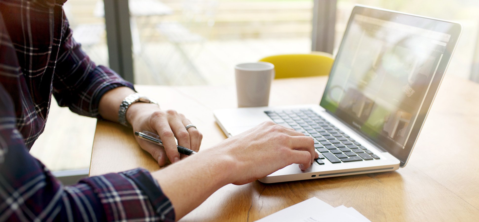 Man Experiences Online Counselling